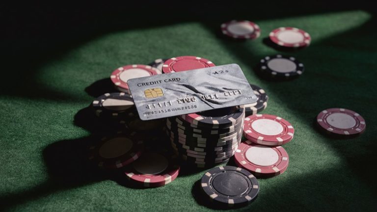 credit gambling pros cons