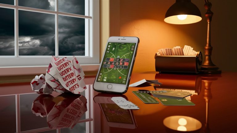 stay alert while gambling online